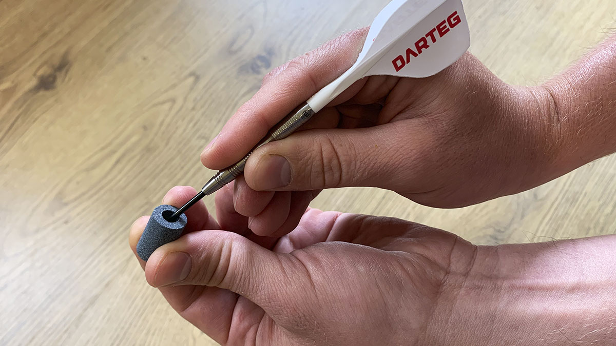 ascuțirea darts-urilor